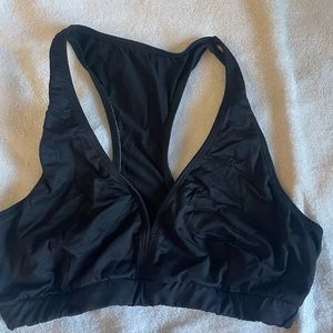 CLEARANCE 🎈🎈🎈Easy sports bra